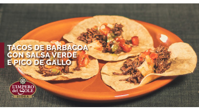 TACOS DE BARBACOA CON SALSA VERDE E PICO DE GALLO
